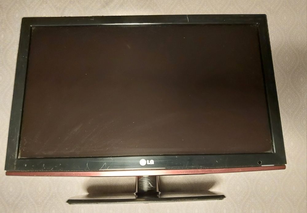 Telewizor LG 22" LCD 22LD350