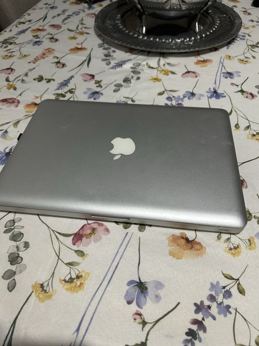Apple Macbook pro