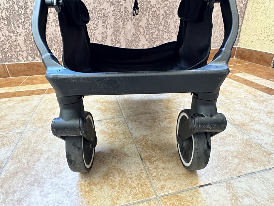 Продам коляску Anex Air-X