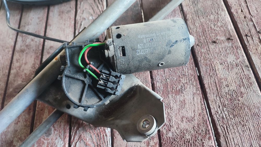 Трапеція склоочисника гольф 3, стартер