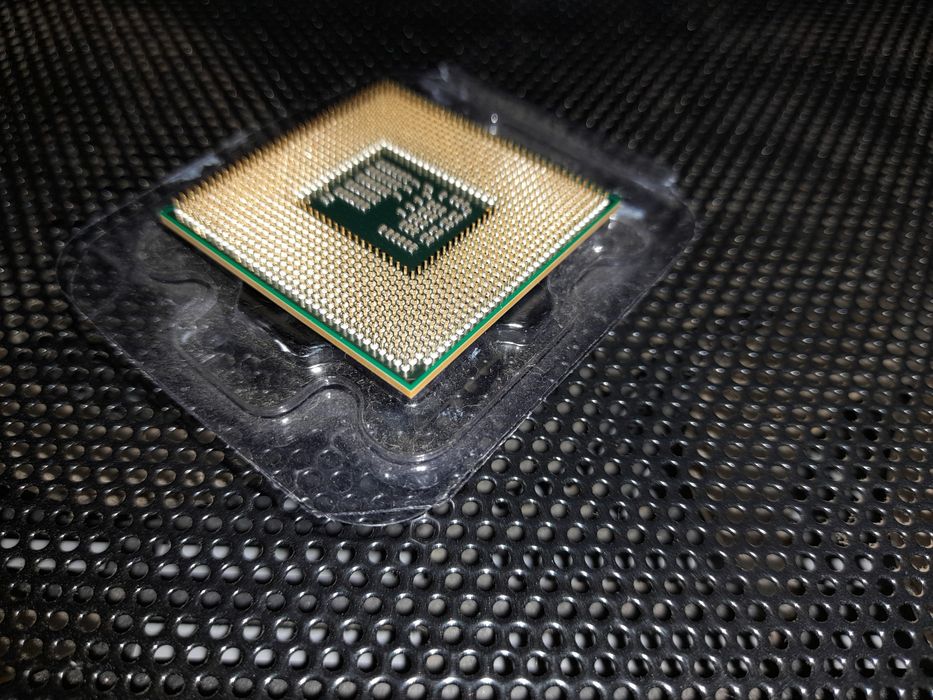 Intel CPU P6100 Dual-Core 2.00 GHz64729407088642121