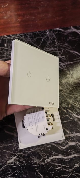 Interruptor simples e duplo Ubaro