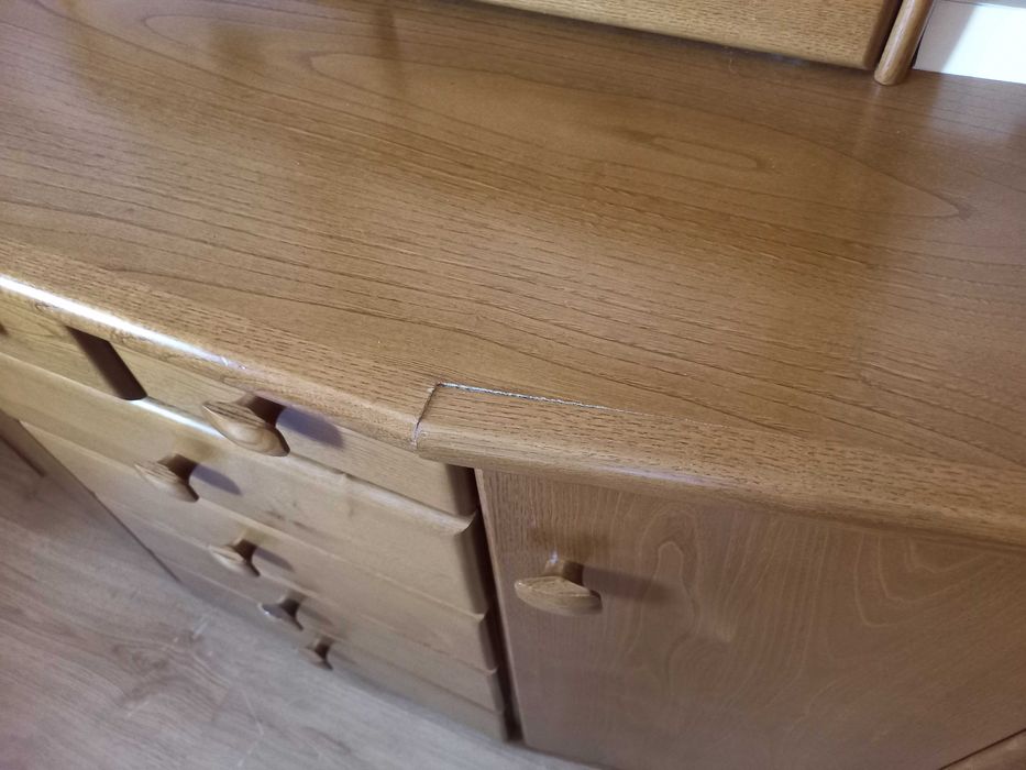 Cama casal e cómoda, madeira maciça