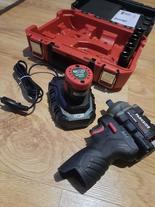 Parkside Performance Zestaw Akumulatorowy klucz udarowy, 12 V z akumul