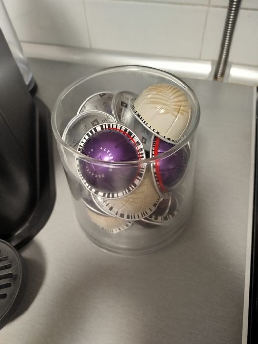 Nespresso veruto next кавомашина