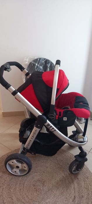 Carrinho de bebé Pierre Cardin