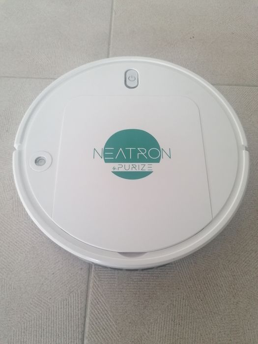 Aspirador robot branco