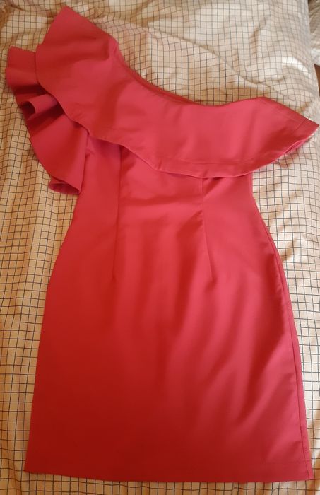 Платье ассимметрия для торжеств