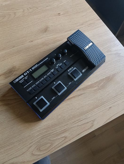 Multiefekt gitarowy Boss gt-1