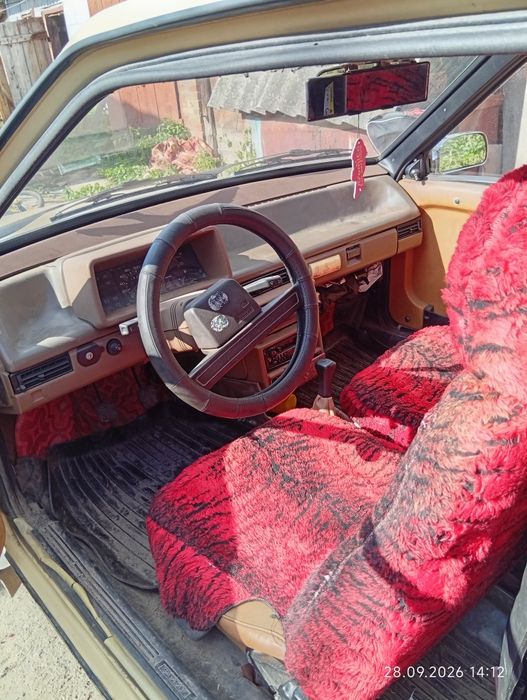 Продам машину ВАЗ-2108 . На ходу , бери і їдь