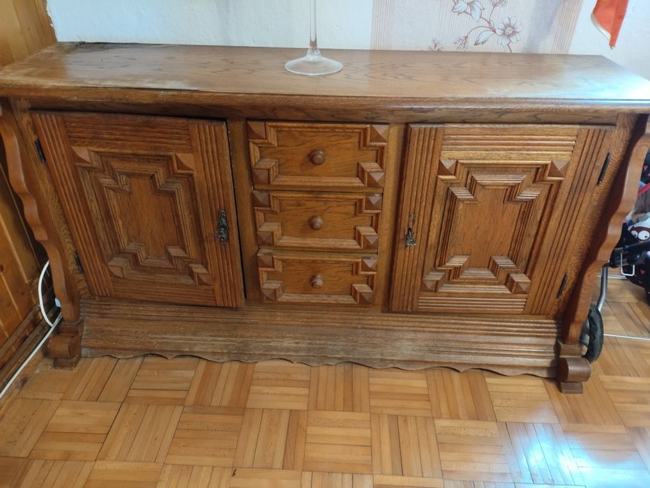 Komoda zdobiona, lite drewno