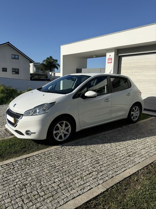 PEUGEOT 208 1.2 Allure - C/NOVO