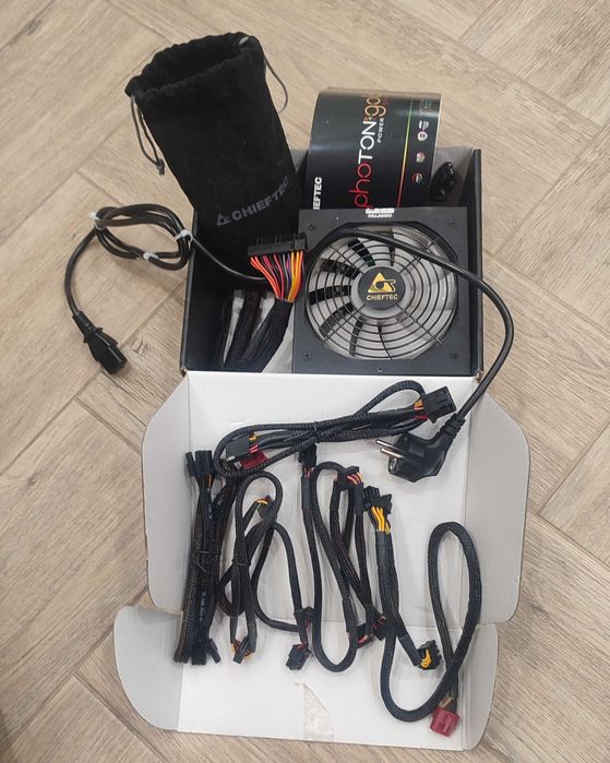 Блок живлення Chieftec Photon Gold 650W (GDP-650C-RGB)