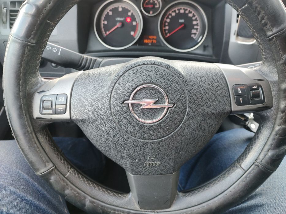 Opel Zafira b 1.9ctdi 2005 рік