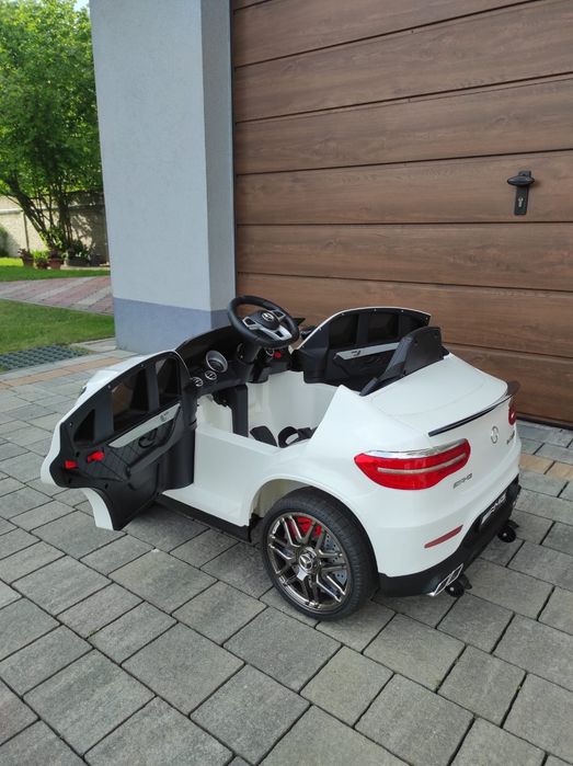 Mercedes GLC 63S  auto na akumulator