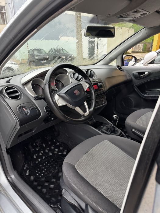 Seat  ibiza 1.2i