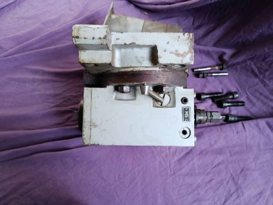 Головка ВФГ с плитой фрезерного станка 6720