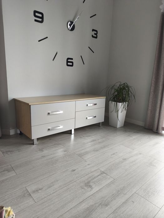 Piękna komoda od stolarza w bardzo dobrym stanie. Komoda , szafa, meble, stół,salon, biuro