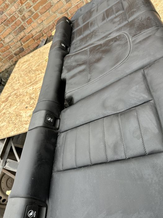 BMW X3 2018 заднє сидіння