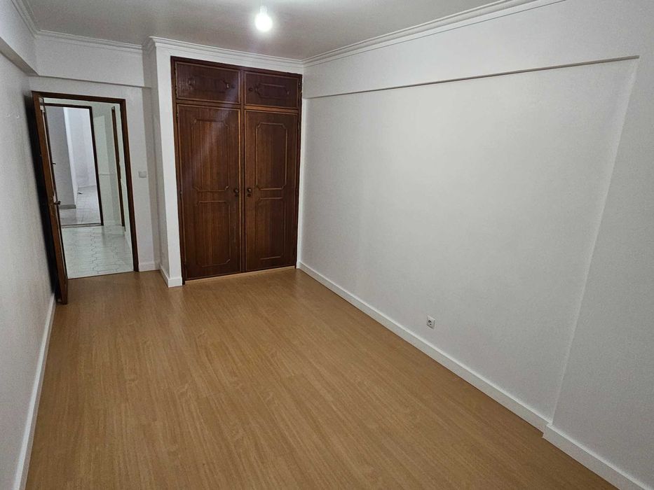 Apartamento Queluz T1+1 - Pronto a habitar
