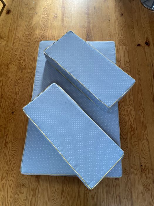 Colchao com capa como novo