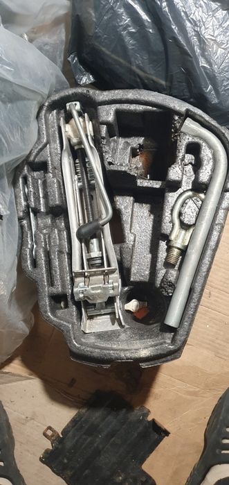 Домкрат крюк гак ключ колісний