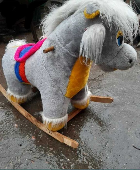 Продам игрушку конёк-горбунок