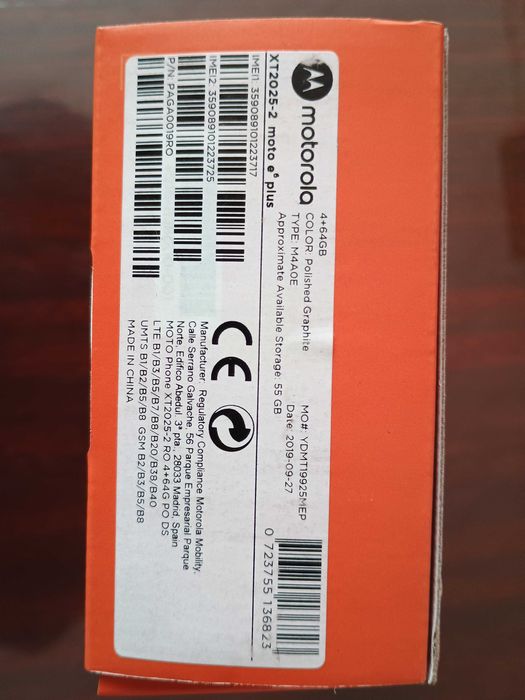 Smartfon motorola e6 plus 4/64 GB cały komplet plus dodatki