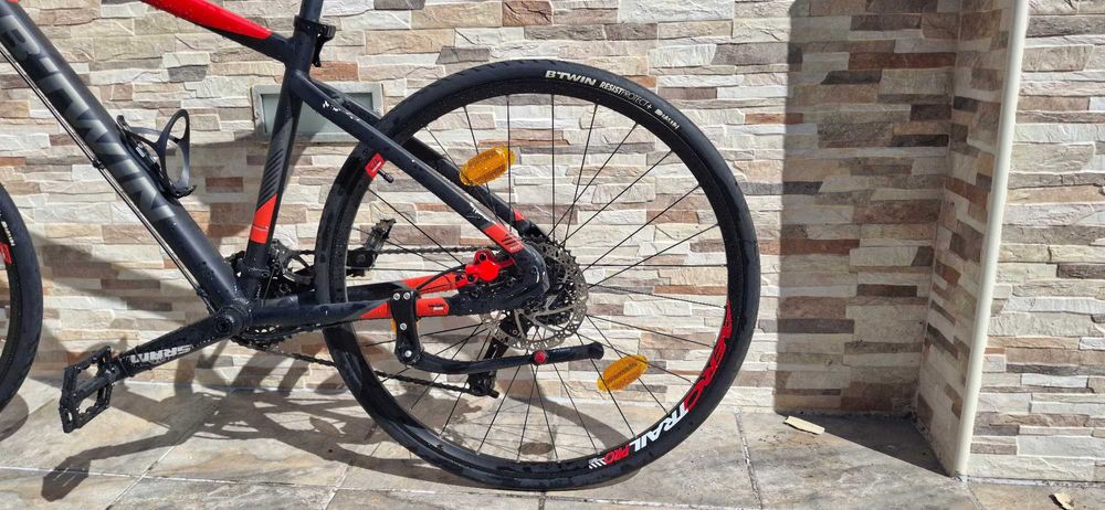 B'Twin Rockrider 560