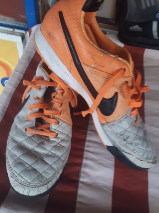 Продам сороконожкі Nike Tiempo орігінал Б/у