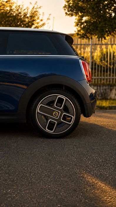 MINI 3 Portas One D504218179622686725
