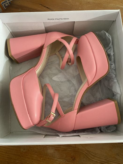 Vendo sandalia limda