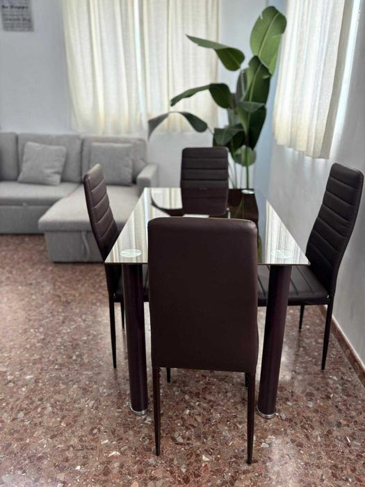 Mesa de jantar em vidro + 4 cadeiras - Envio gratis