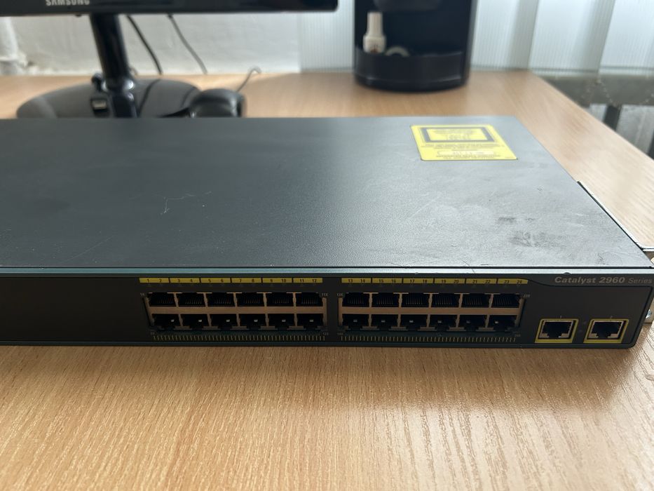 Продам комутатор керований Catalyst 2960