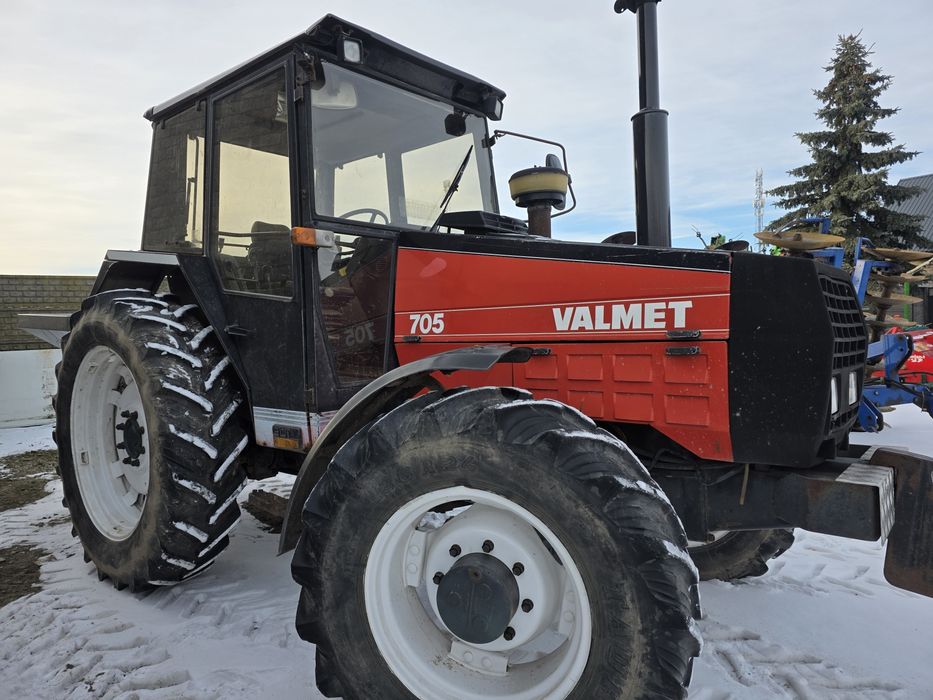 VALMET 705 4x4 4cyl+ Turbo - półbieg