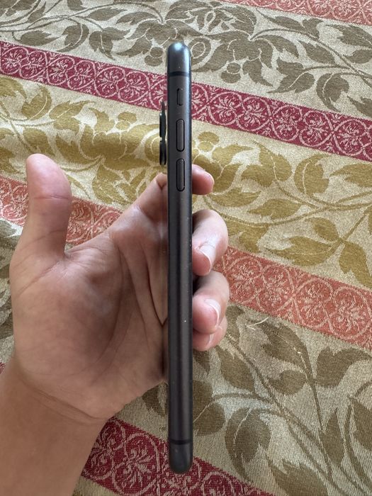 Iphone 11 quase novo 128 gb preto
