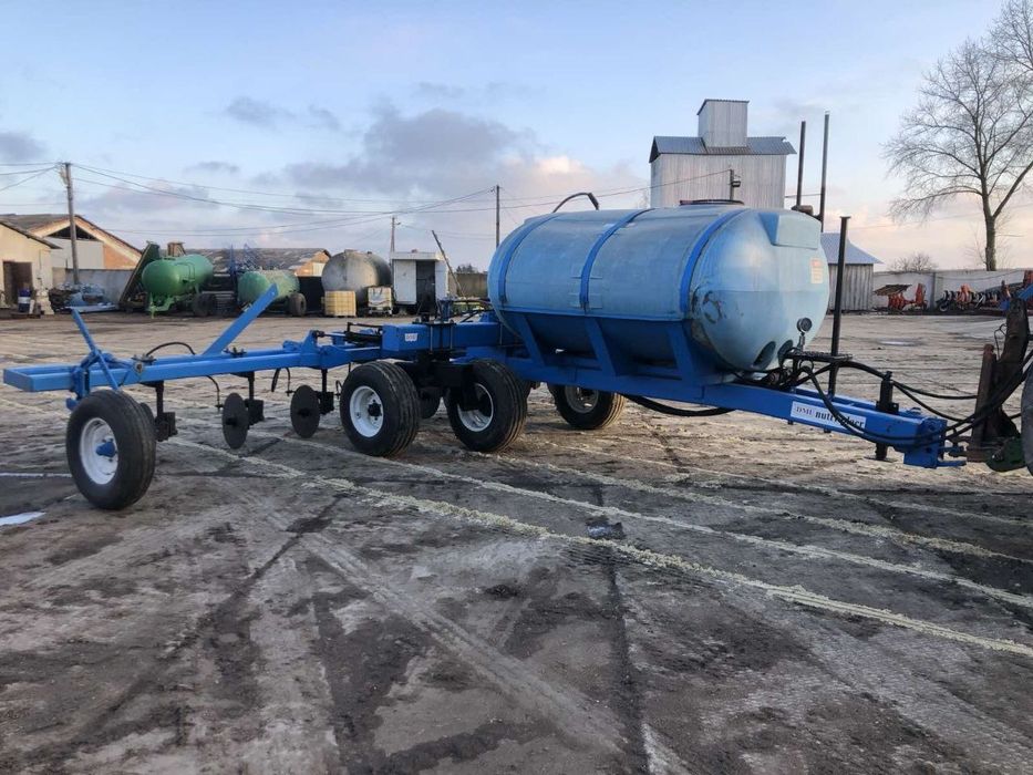 Аплікатор для внесення рідких добрив DMI Nutri-Placer