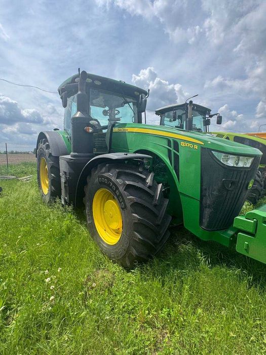 JOHN DEERE 8370R