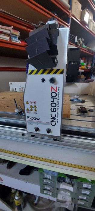 Máquina CNC 6040 c/ módulo rotativo