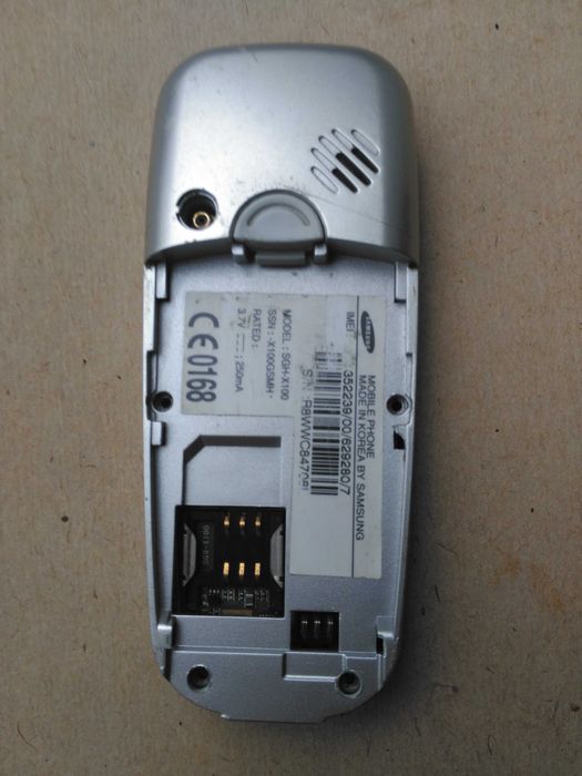 Телефон Samsung SGH-X100 нерабочий