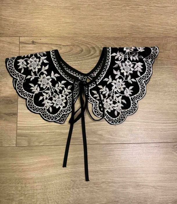 Ozdobny haftowany ażurowy kołnierzyk z wiązaniem czarno biały