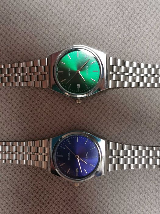 Zegarki casio zielony i granatowy