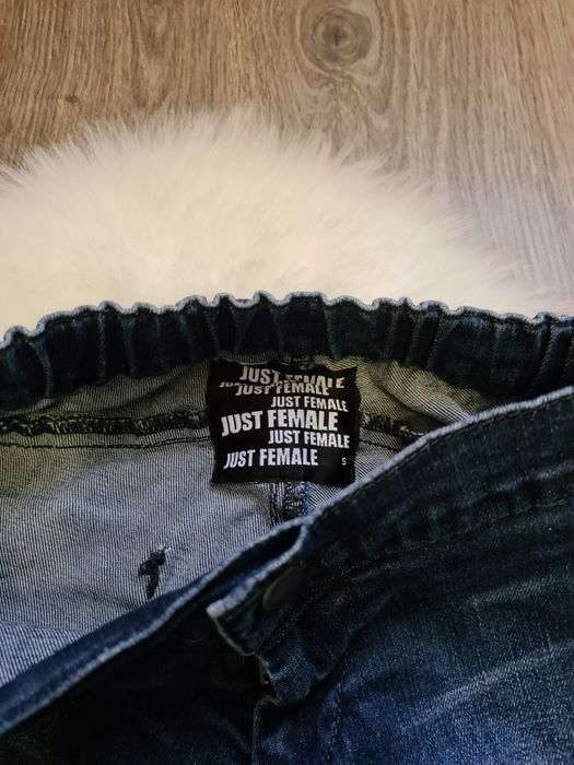 Качественные джинсы сккини от just female, XS/S