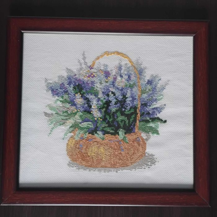 Obraz haftowany/ Lawenda w koszyku/ Haft krzyżykowy/Ręczna robota