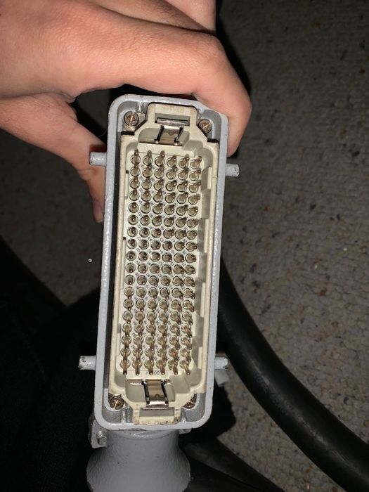 Cabo multipar com 34 vias