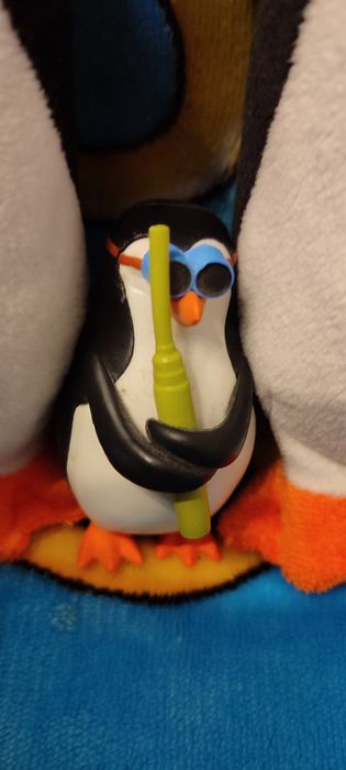 Pingwiny z Madagaskaru 5 sz. Stan dobry