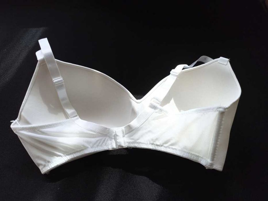 Бюстгальтер George EUR 80D  поролон без косточки белый