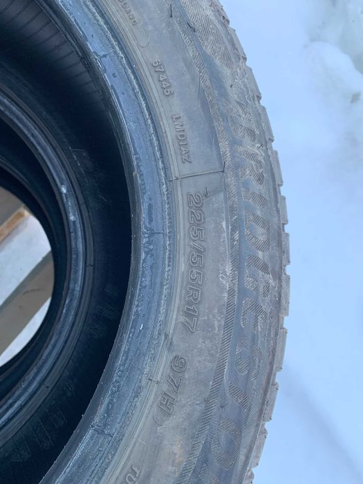 - Bridgestone Blizzak LM01AZ 225 55 17, 97H