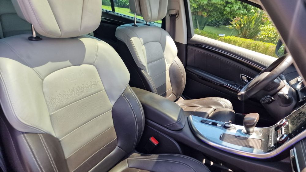 Renault Espace V Initiale Paris 1.6 dCi Bi-Turbo 160cv EDC – 7 Lugares – Full Extras