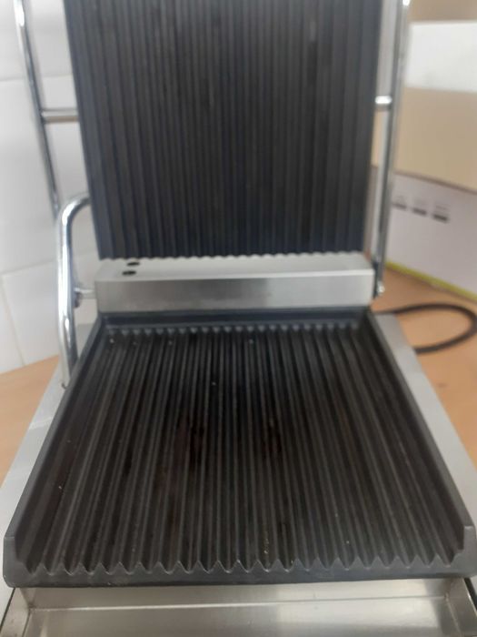 Grill kontaktowy panini Hendi